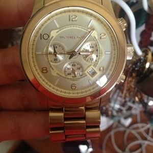 Gold Michael Kors Watch!