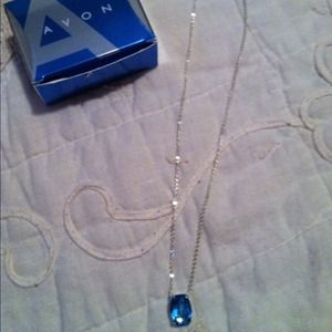 AVON COLORS AN SHAPES NECKLACE