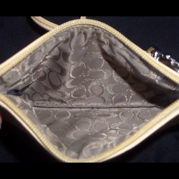 Sold! - Picture 4 of 4