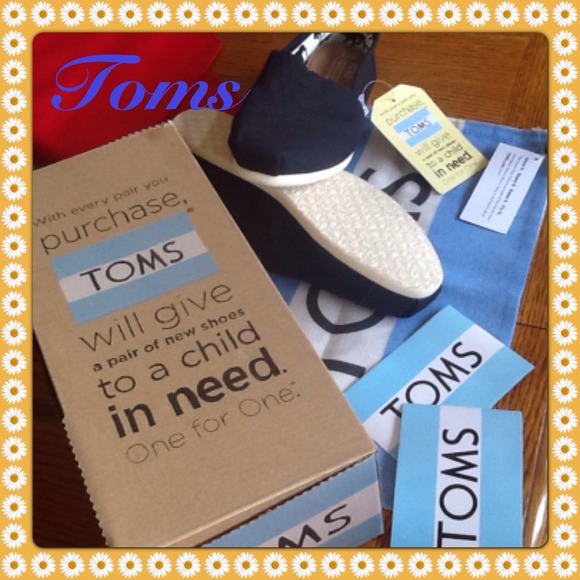Toms shoes Shoes - ❤Reserved❤ @jaxxie  Brand new Black Toms