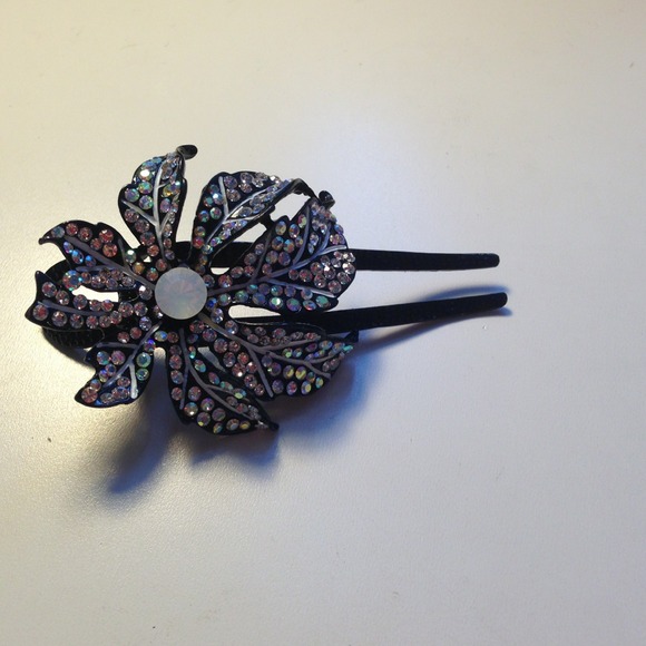 Soho fashion inc hair pin