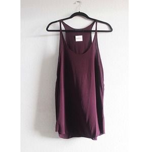 ✖Hold✖Brandy Melville tank