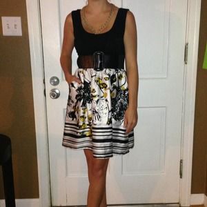 🚫SOLD🚫 Arden B Black, white & yellow/gold dress