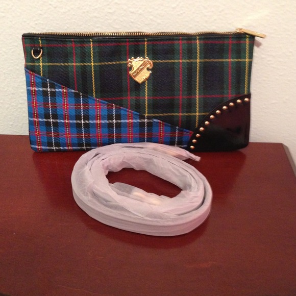 ⬇️REDUCED⬇️MAC cosmetic bag/shoulder bag NWOT - Picture 3 of 3