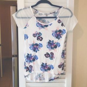 Fishnet shoulders flower print top