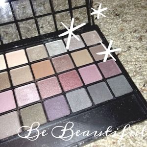 E.L.F 32 warm palette.