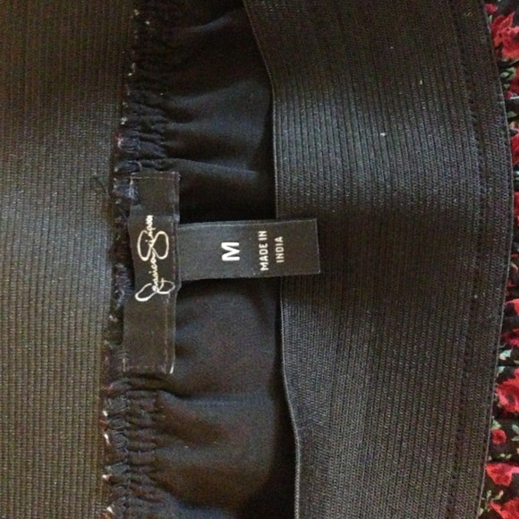 Cute mini Ruffle skirt - Picture 3 of 3