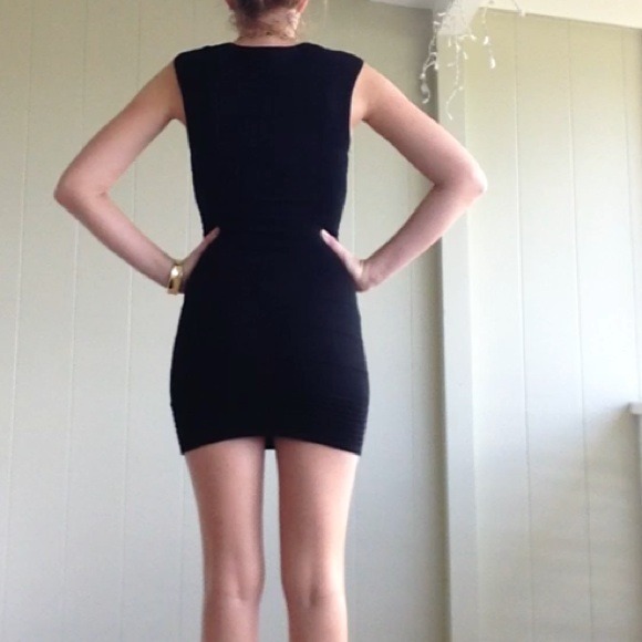 Dress - Picture 2 of 4