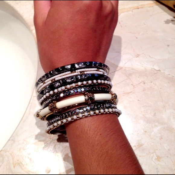 ❌SOLD❌ in bundle! - Picture 2 of 2