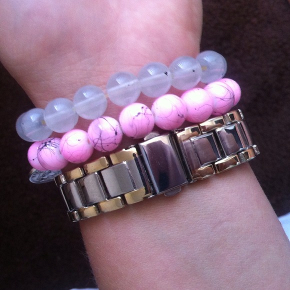 ✳✳SALE✳✳Gold & Silver watch - Picture 2 of 2