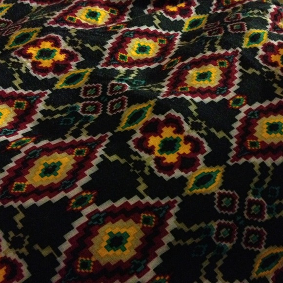 Tribal tank top🔸🔹🔸🔹 SALE SALE SALE - Picture 2 of 2