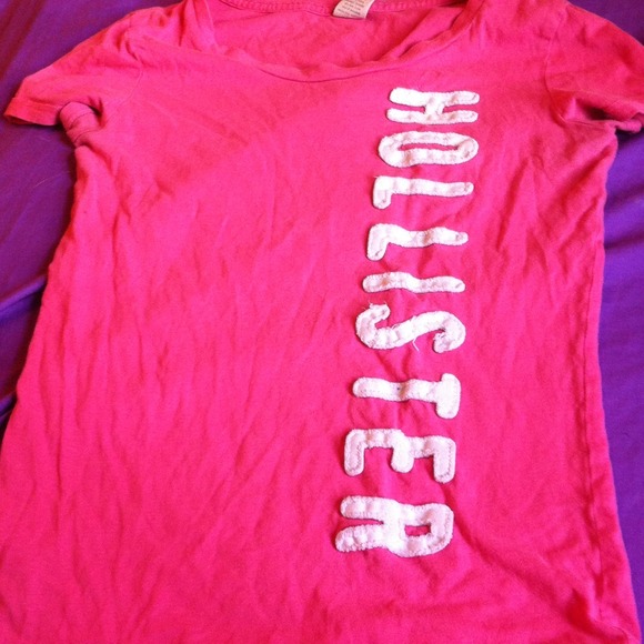 Hollister t shirt