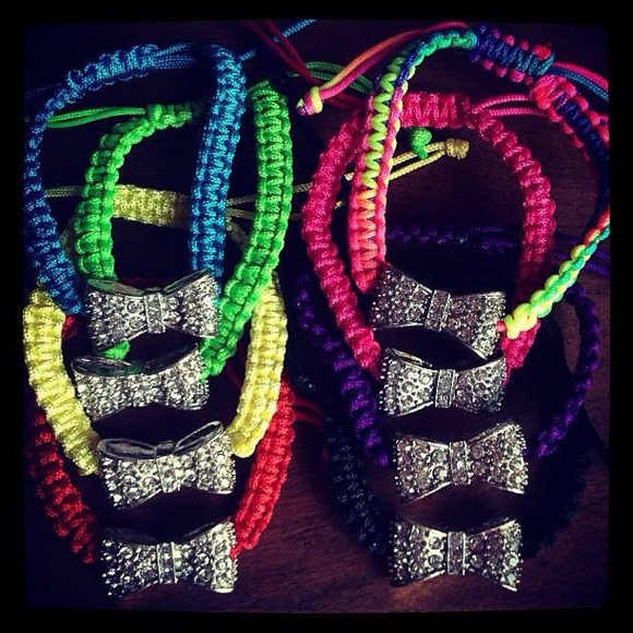 Hello kitty bracelet earrings bow 3 for $10 - Picture 2 of 4