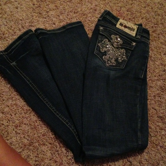 La idol blue jeans