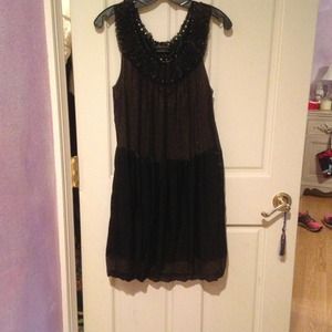 Black and gold BCBG cocktail dress 6