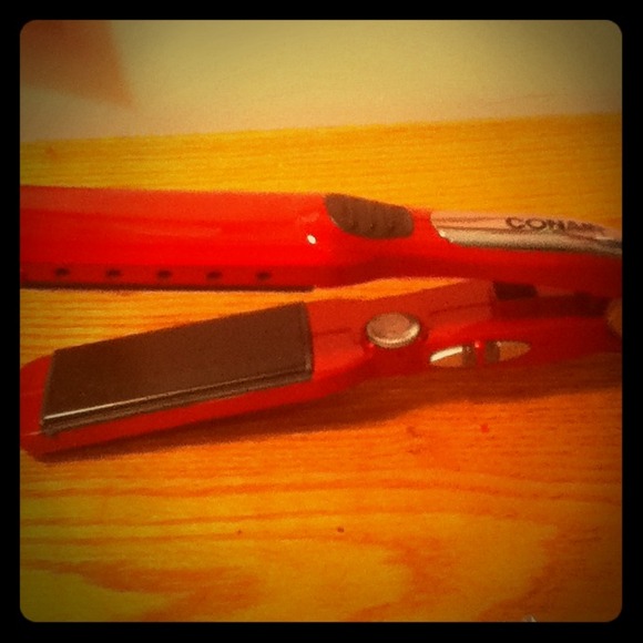 Conair straightener 1 1/2 in