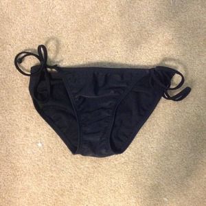 NEVER WORN. Black string bikini bottoms
