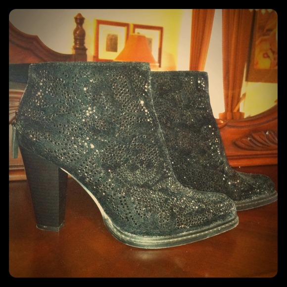 Black booties with rhinestones. Chic and classy !!