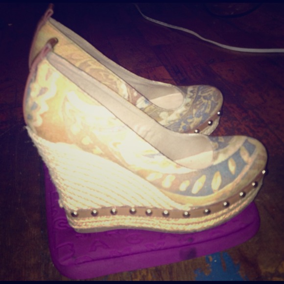 Aldo platforms