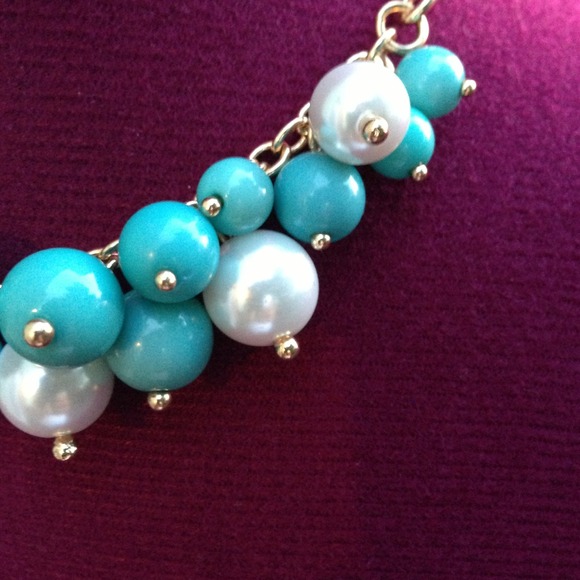 Anne Klein Necklace - Picture 2 of 4