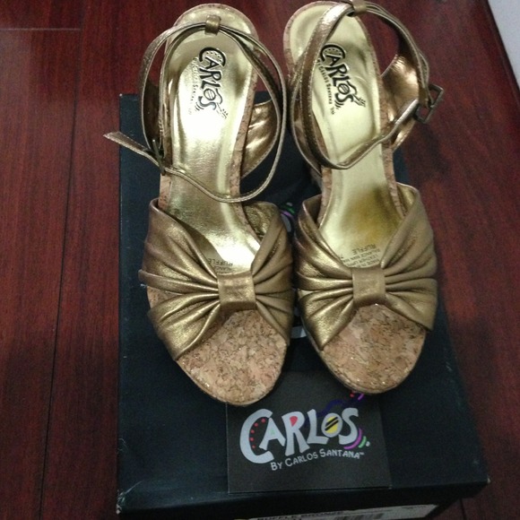 💕KEEPING💕Brand new Carlos Santana leather wedges - Picture 2 of 4