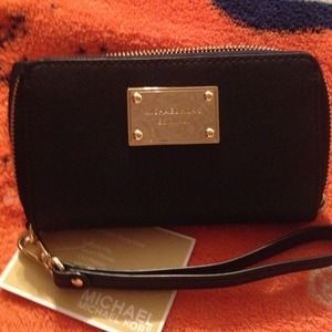 Michael Kors iPhone 5, 4s & 4 Multifunction Case