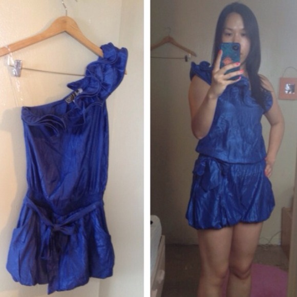 🎁 GIFTED 🎁 Shimmery Blue Romper - Picture 2 of 4