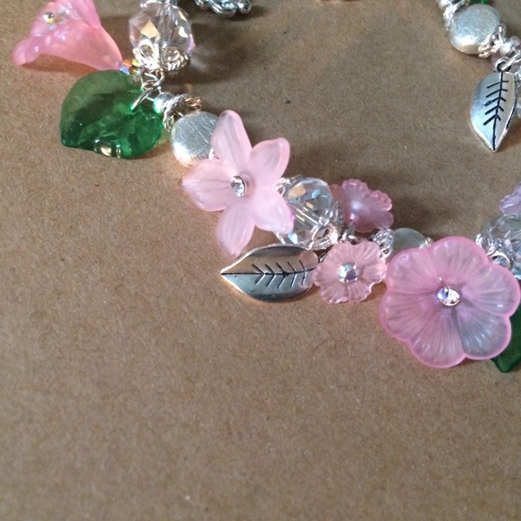 ✖️SOLD✖️⭐️3X HOST PICK⭐️ - Picture 2 of 2