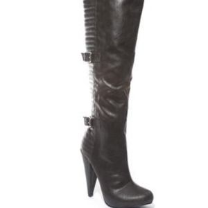 The Mary tall boot w/buckle in back of shaft