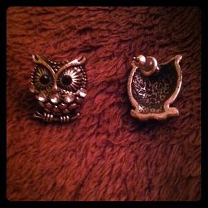 Owl stud earrings