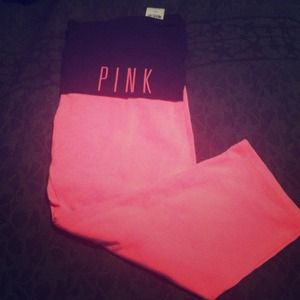 🎉 Trade @missamyxox VS Capri Yoga Pants