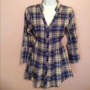 Miley Cyrus long Sleeve Tunic Top size Medium