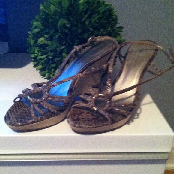 AK Anne Klein wedges