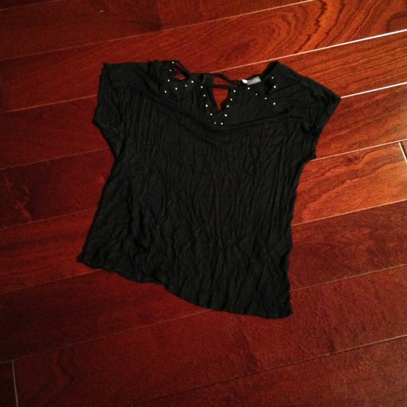❌SOLD❌ Urban outfitters cut out top