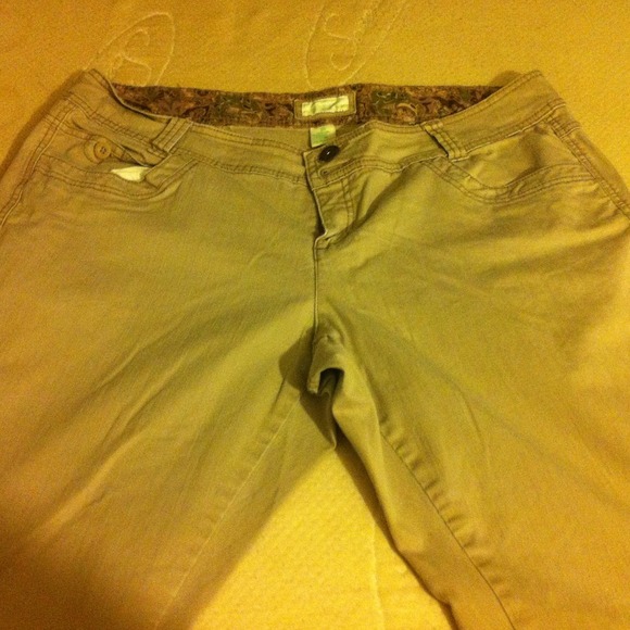 Kaki pants - Picture 1 of 1
