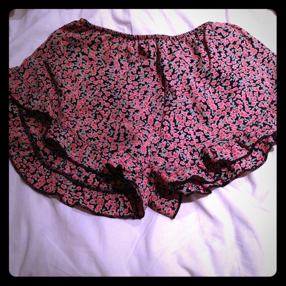 ❌SOLD❌ Brandy melville vodi shorts