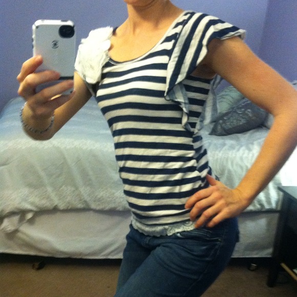 Cute and breezy flower sweetie - Picture 3 of 3