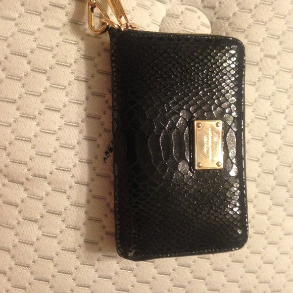 Micheal kors wristlet