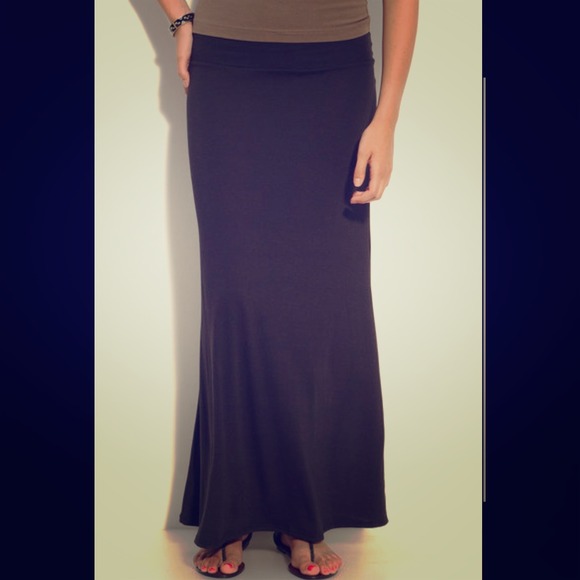 Lily White Black Maxi Skirt