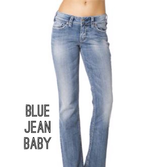 🎁Bundle🎁Silver Brand Boot-Cut Jeans & Cami Top