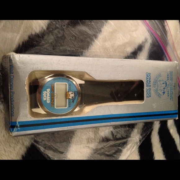 Vintage Donald Duck watch new in package