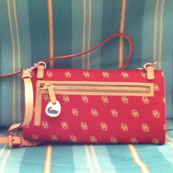 💯AUTHENTIC DOONEY & BOURKE PURSE/WALLET-✨NWOT✨ - Picture 2 of 4