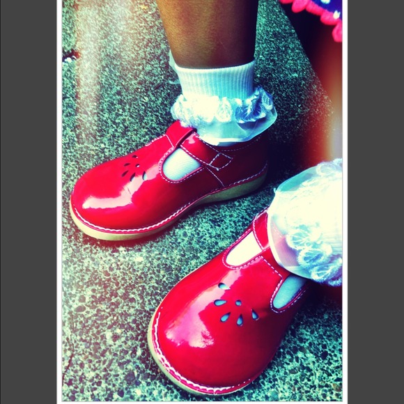 Red patent leather shoes in size 7 from Gymboree - Picture 1 of 1