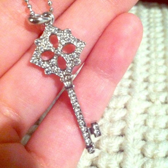 Key necklace