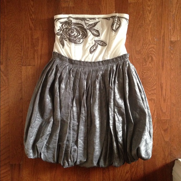 Embroidered Strapless Bubble dress