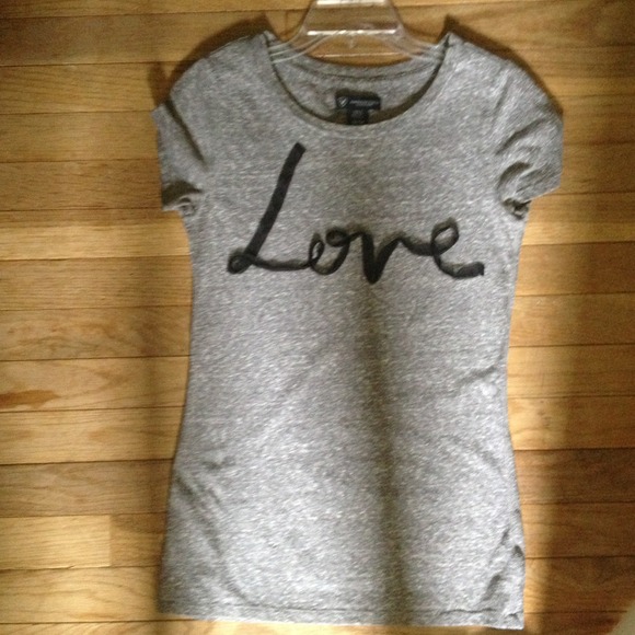 AE tee
