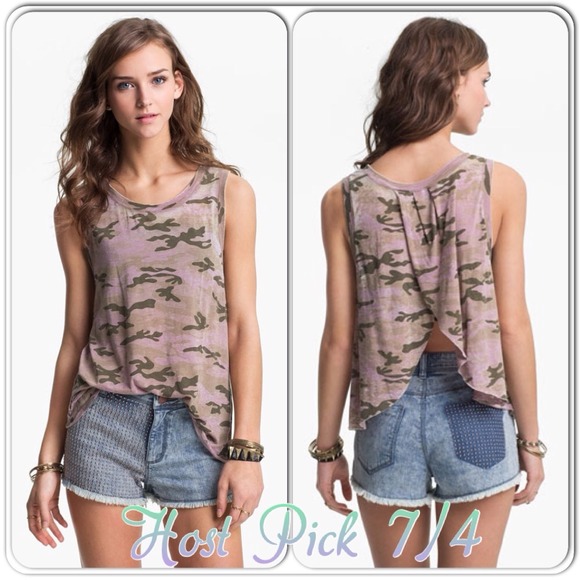Project Social T Tops - NWT Envelope Back Camo Tank