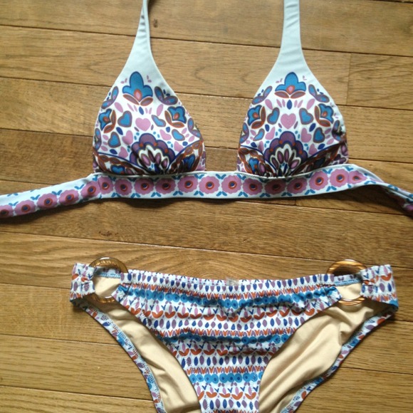 Victoria's Secret bikini