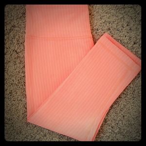 Lululemon Wonder Under Crop