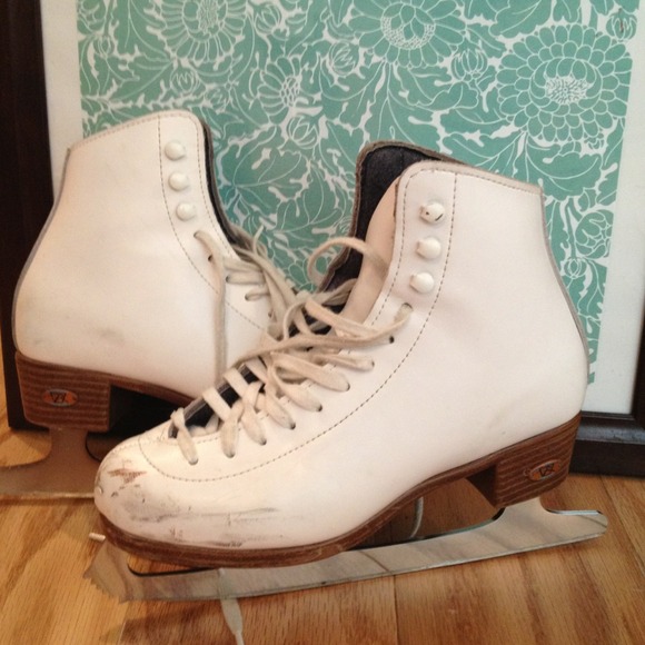 Size 3 Ridell Child's Figure Skates